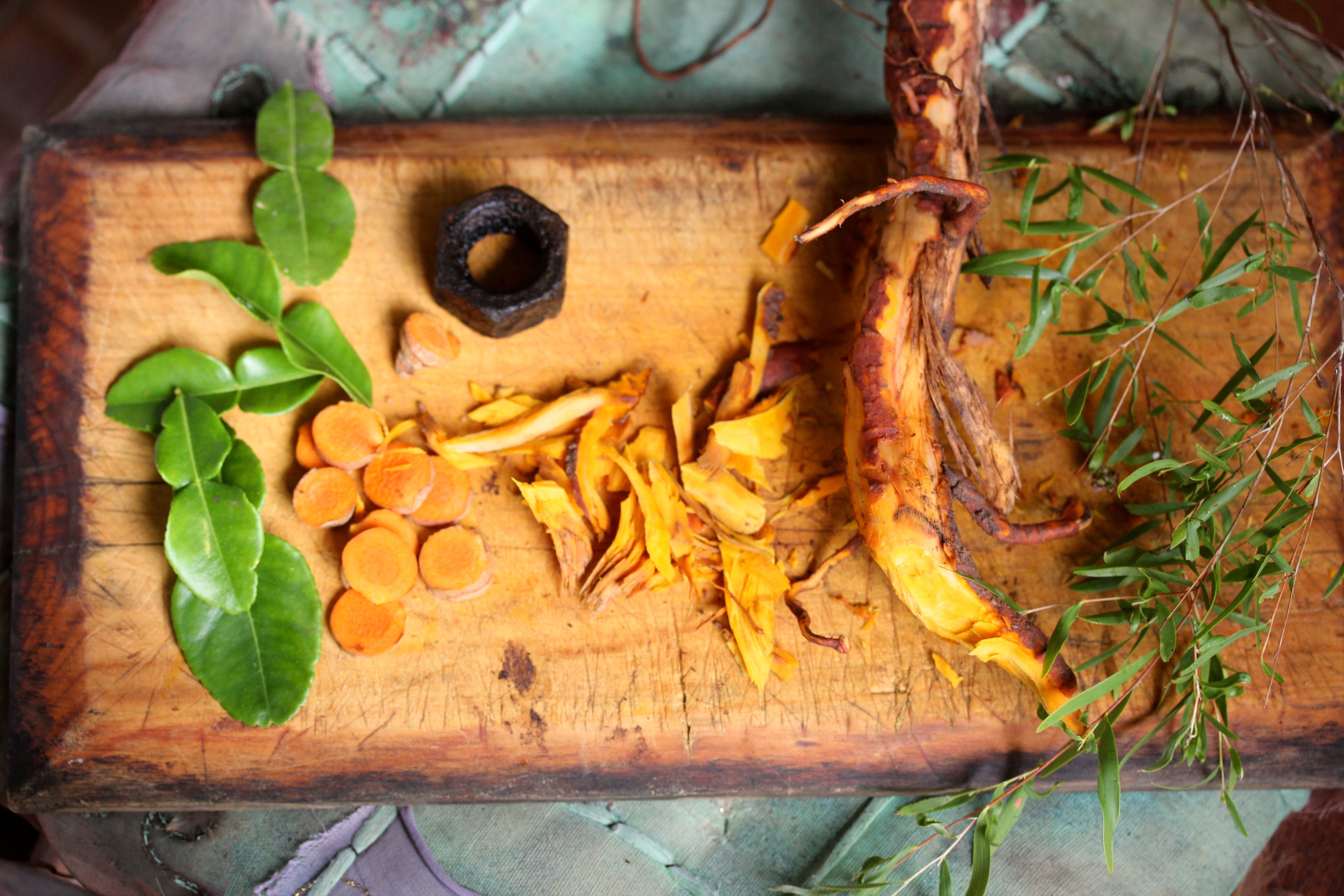 A board of dye plants